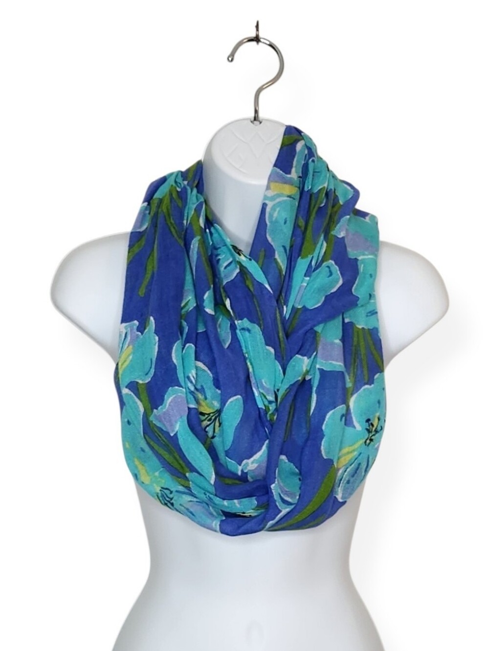 Lilly Pulitzer Riley Infinity Loop Scarf Blue Aqua Floral Print Tropical Summer